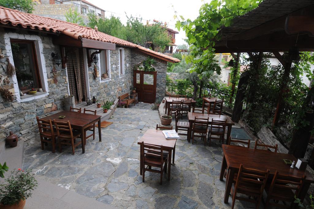 Altin Cesmeli Konak Altınoluk Esterno foto